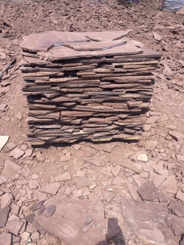 Плитняк лемезит бордовый для цоколя 1,5-2 см купить в Ивановской области