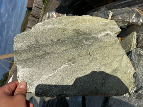 Плитняк златолит зелёный для цоколя, отмостки купить в Ивановской области