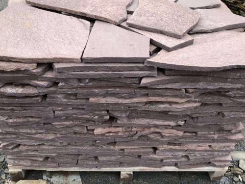 Плитняк лемезит бордовый для облицовки цоколя 20-25 мм  купить в Ивановской области