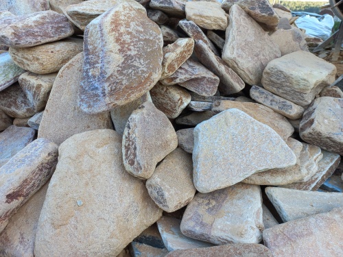 Златолит жёлтый, жёлто-зелёный глыбки и валуны для ланшафтного дизайна купить в Ивановской области